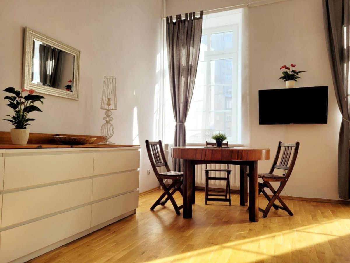 Przytulne Apartamenty W Centrum Warszawy Lok 2 Warschau Exterior foto